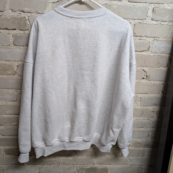 Gray Crew Neck Sweater with Ribbed Details - Picture 5 of 5